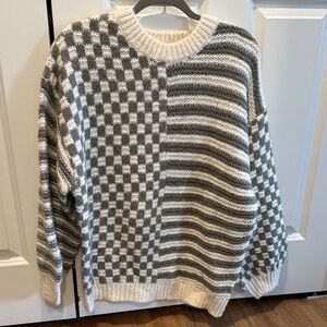 Blu Pepper Gray and Cream Crewneck Sweater